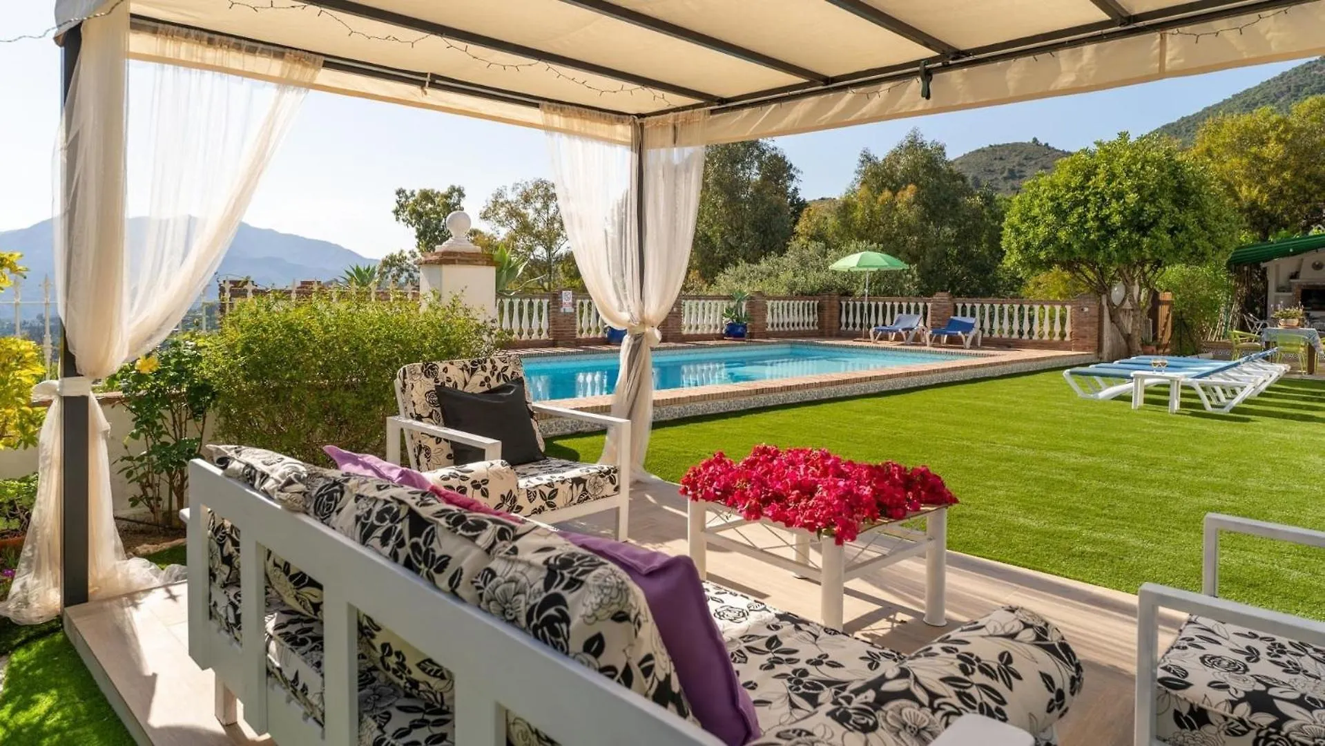 Ferienhaus Mit Privatpool Fuer 8 Personen Ca 180 Qm In Mijas, Andalusien Costa Del Sol